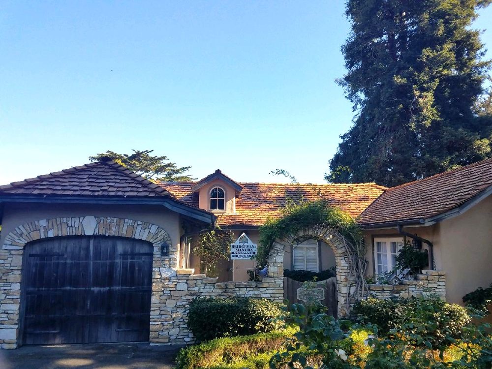 Slide of Bridgeman/Mancha Roofing