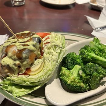 Blackfinn Ameripub - Ballantyne - Cali Turkey Burger - New American Near Me - Charlotte, North Carolina Blackfinn Ameripub - Ballantyne - Cali Turkey Burger - New American Near Me - Charlotte, North Carolina