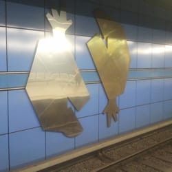 U-Bahnhof Brudermühlstraße - Ich weiß nicht, was es bedeuten soll, geschaffen hat es aber Cosy Piero