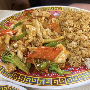 New House Chinese Food - Small Spicy Chicken Combo - Chinese Near Me - Springfield, Missouri New House Chinese Food - Small Spicy Chicken Combo - Chinese Near Me - Springfield, Missouri