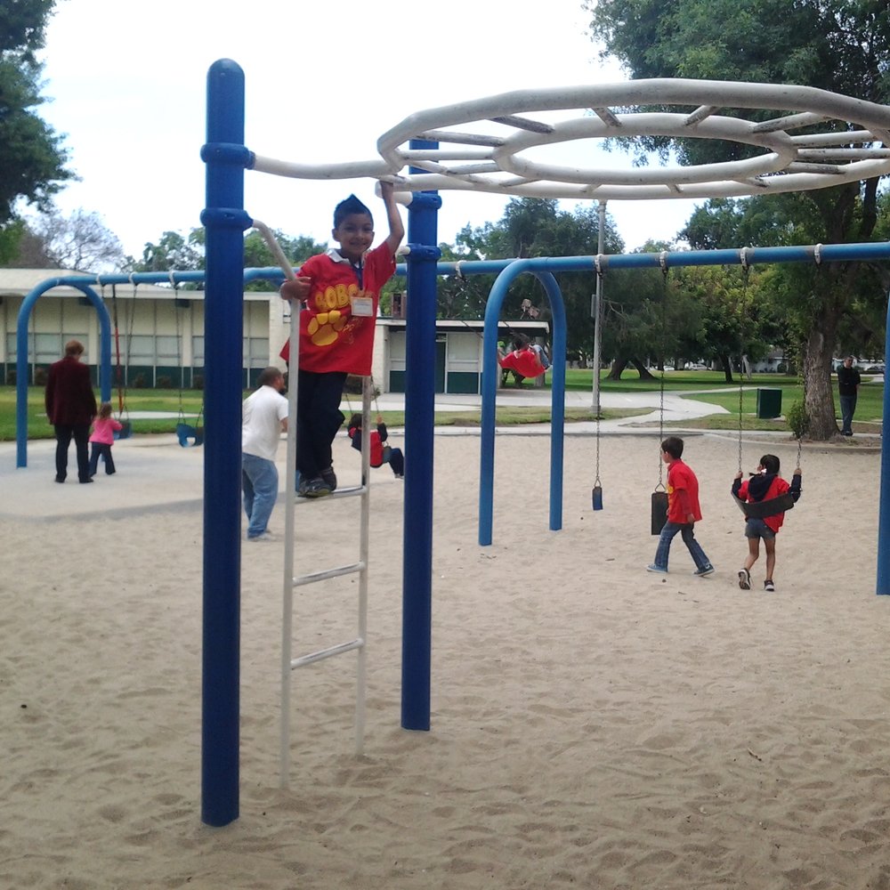 Wardlow Park - Parks Near Me - Long Beach, California