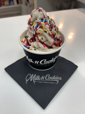 Milk N Cookies by null