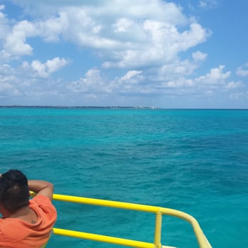 Ultramar Ferry - Love the color of the water! - Transportation Near Me - Cancún, ROO Ultramar Ferry - Love the color of the water! - Transportation Near Me - Cancún, ROO