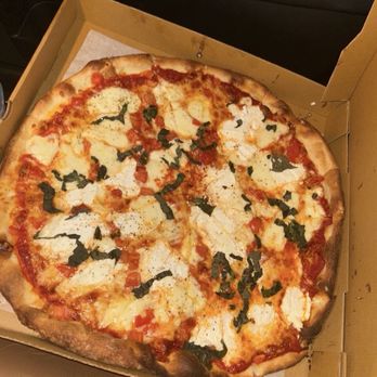 La Famiglia - Margarita pizza - Italian Near Me - Miramar, Florida