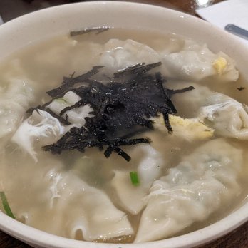 Jeunju Restaurant - Dumpling soup - my favorite juicy dumplings in a mild soup - Korean Near Me - Flushing, New York Jeunju Restaurant - Dumpling soup - my favorite juicy dumplings in a mild soup - Korean Near Me - Flushing, New York