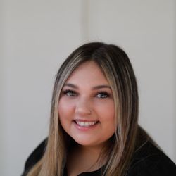 Hillock Family Dental - Ms. Stevie, Ortho Assistant working with Dr. Hillock
