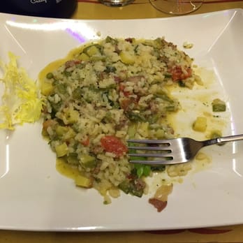 I'Mangiarino - So called "Risotto":  pre-cooked rice, canned beans, pieces of ham of unknown identity - Italian Near Me - Florence, FI