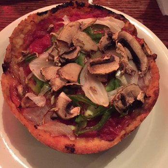 Pizzeria Uno - Pizza Near Me - Chicago, Illinois