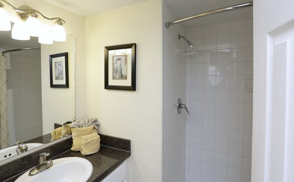 The Lexington by null