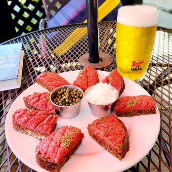 Laschet's Inn - Hackepeter - German Near Me - Chicago, Illinois