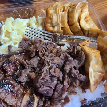Seoul Grill - Went halfsies with hubby so this is a bento box with 1/2 beef bulgogi and 1/2 kalbi plus exta fried mandoo. So not your typical bento there. - Korean Near Me - Beaverton , Oregon Seoul Grill - Went halfsies with hubby so this is a bento box with 1/2 beef bulgogi and 1/2 kalbi plus exta fried mandoo. So not your typical bento there. - Korean Near Me - Beaverton , Oregon