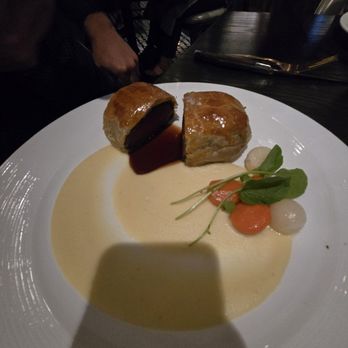 Gordon Ramsay Hell's Kitchen - Beef Wellington! The only reason to come here! - Steakhouses Near Me - Stateline, Nevada Gordon Ramsay Hell's Kitchen - Beef Wellington! The only reason to come here! - Steakhouses Near Me - Stateline, Nevada