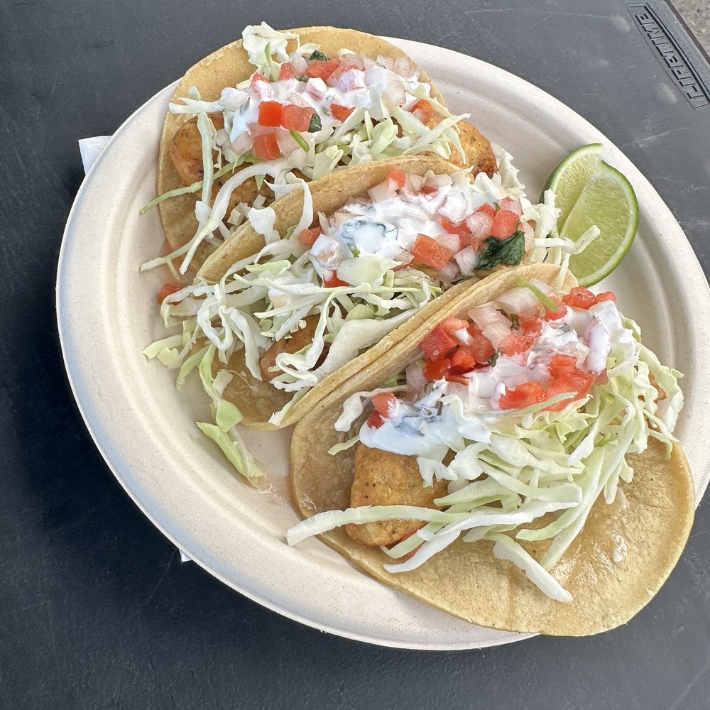 Meche's Fish Tacos - Fish tacos - Food Trucks Near Me - Vista, California Meche's Fish Tacos - Fish tacos - Food Trucks Near Me - Vista, California
