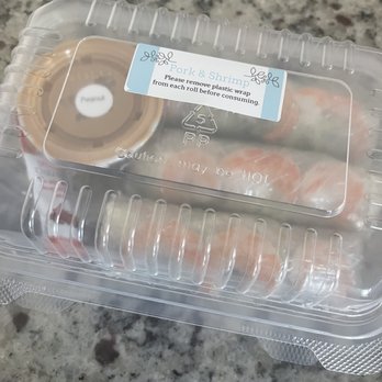iPhoCup - a plastic container of food - Vietnamese Near Me