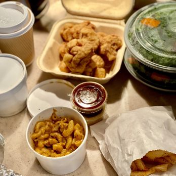 SweetArt - Mac and cheese, cauliflower, kale salad, fries, latte - Bakeries Near Me - Saint Louis, Missouri