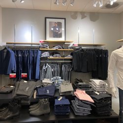 EXPRESS Factory Store