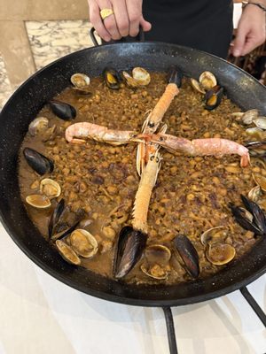 Can Solé good paella by null