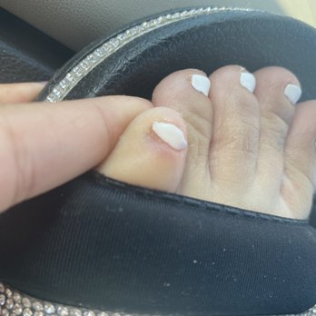 Sunshine Nails - Cut my nail crooked ! - Nail Salons Near Me - Northglenn, Colorado