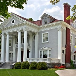 Wellington Inn - We love this Bed and Breakfast.
