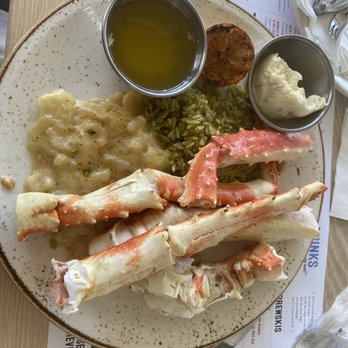Bluewater Grill - Alaska King Crab, scalloped potatoes, green rice (made with cilantro) - Seafood Near Me - Coronado, California Bluewater Grill - Alaska King Crab, scalloped potatoes, green rice (made with cilantro) - Seafood Near Me - Coronado, California