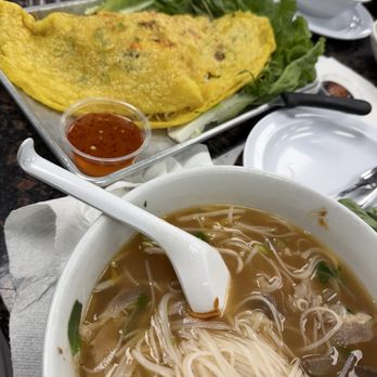 Pho Cafe Hong Kong Diner - 1. Pho Combo 2. Banh Xeo - Chinese Near Me - Reno, Nevada