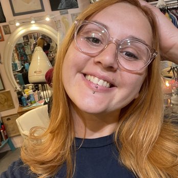 Beauty Bubble Salon and  Museum - Hair Salons Near Me - Joshua Tree, California