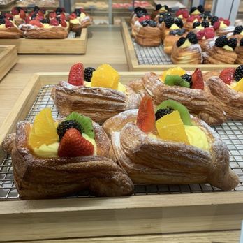 Paris Baguette - fruit pastry - Bakeries Near Me - Midvale, Utah Paris Baguette - fruit pastry - Bakeries Near Me - Midvale, Utah