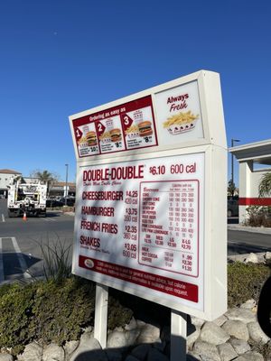 In-N-Out Burger by null