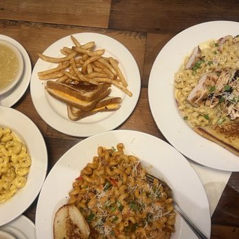 Aspen Creek Grill - Kids Grilled Cheese and Cheesy Mac & Cheese - Comfort Food Near Me - Greenwood, Indiana Aspen Creek Grill - Kids Grilled Cheese and Cheesy Mac & Cheese - Comfort Food Near Me - Greenwood, Indiana