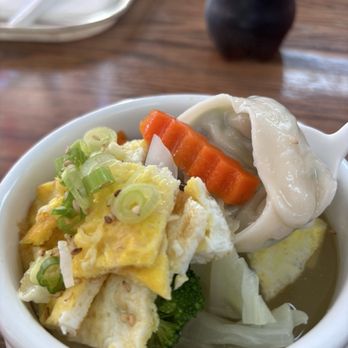 Geeko Chicken - Wonton Soup - Chicken Wings Near Me - Signal Hill, California Geeko Chicken - Wonton Soup - Chicken Wings Near Me - Signal Hill, California