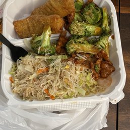 Angel hair noodles with shrimp , beef and broccoli and egg rolls Angel hair noodles with shrimp , beef and broccoli and egg rolls