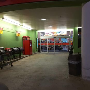 H-E-B - Approaching first entrance from where I park.  The door is usually closed until 0600. - Grocery Near Me - San Antonio, Texas