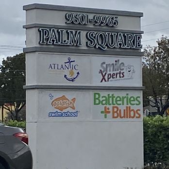 Palm Square Plaza - Street sign - Shopping Centers Near Me - Pembroke Pines, Florida Palm Square Plaza - Street sign - Shopping Centers Near Me - Pembroke Pines, Florida