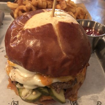Emily - Emmy burger - Pizza Near Me - New York, New York