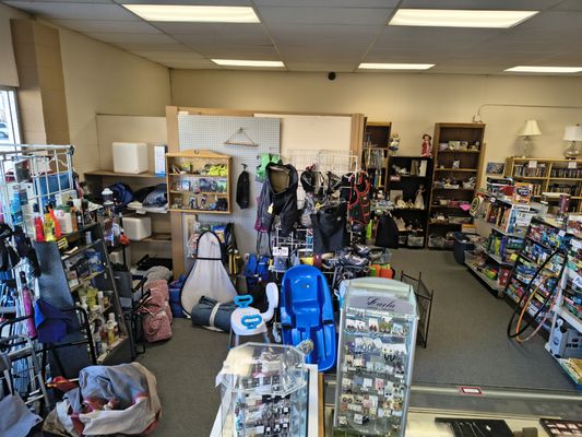 TOP NOTCH THRIFT STORE - Updated July 2026 - 11 Photos & 20 Reviews ...