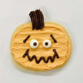 Lost Roads Baking Company - Buttercream suagr cookie - Bakeries Near Me - Marble Falls, Texas
