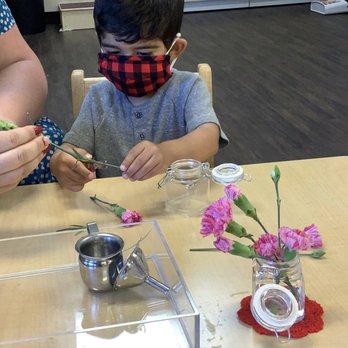 Guidepost Montessori at Folsom - Flower arrangement - Elementary Schools Near Me - Folsom, California Guidepost Montessori at Folsom - Flower arrangement - Elementary Schools Near Me - Folsom, California