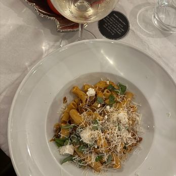 Come Prima - Rigatoni BIO al Ragù di Maiale di Ghianda (€18,95) - Italian Near Me - Lisbon, 11 Come Prima - Rigatoni BIO al Ragù di Maiale di Ghianda (€18,95) - Italian Near Me - Lisbon, 11