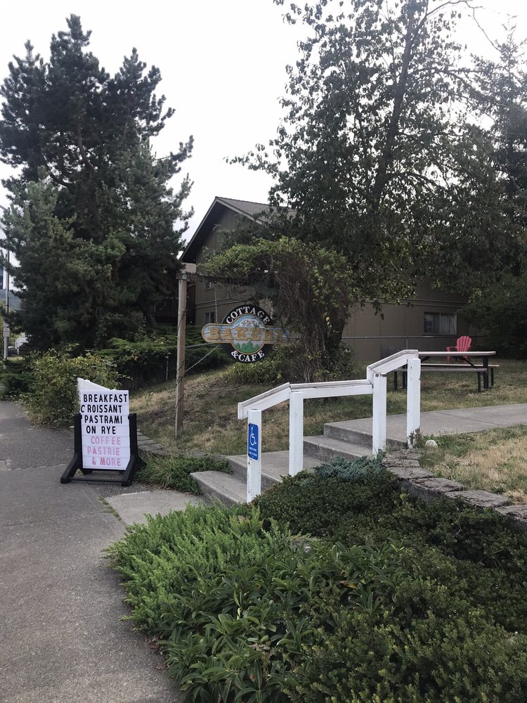 DANCING BEE BAKERY 11 Photos 212B Washington Ave N, Eatonville