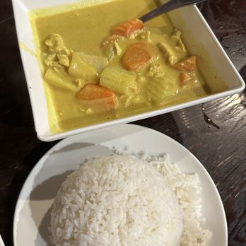 Chai Thai Noodles Hayward - Gang Ga-Ree (Yellow Curry) - Thai Near Me - Hayward, California Chai Thai Noodles Hayward - Gang Ga-Ree (Yellow Curry) - Thai Near Me - Hayward, California
