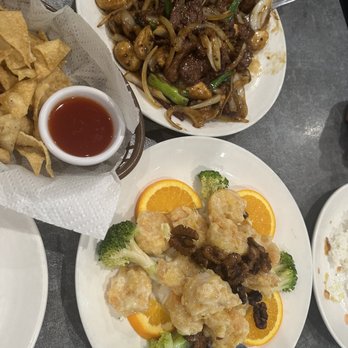 Royal Wok - Honey walnut shrimp and Kung pao beef - Chinese Near Me - Orange, California Royal Wok - Honey walnut shrimp and Kung pao beef - Chinese Near Me - Orange, California