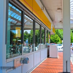 Shell Station