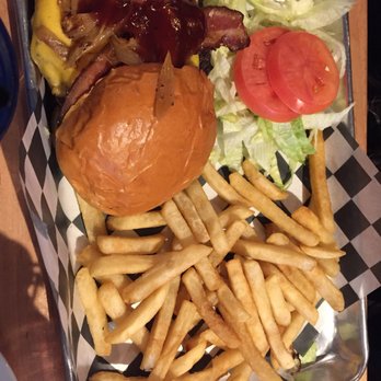 Brownstone Pancake Factory - Bacon Cheeseburger with Onions, Tomatoes and Lettuce and a side of French Fries ($12.95) - Breakfast & Brunch Near Me - Edgewater, New Jersey