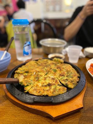 JeunJu Korean Restaurant 전주식당 | 전주할매칼국수 - Authentic Korean home style food by null