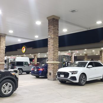 Buc-ee's - Gas Stations Near Me - New Braunfels, Texas