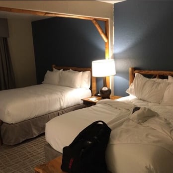 Holiday Inn The Lodge at Big Bear Lake - New comfortable beds. - Big Bear, CA