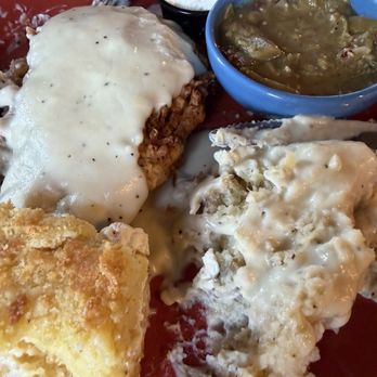 Krootz Brewing Company - Chicken fried steak, mashed potatoes & green beans - Brewpubs Near Me - Gainesville, Texas Krootz Brewing Company - Chicken fried steak, mashed potatoes & green beans - Brewpubs Near Me - Gainesville, Texas