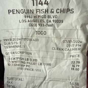 Penguin Fish & Chips - Weighing the fish on scale & removing fish once they weigh it need to count fish no cutting - Seafood Near Me - Los Angeles, California Penguin Fish & Chips - Weighing the fish on scale & removing fish once they weigh it need to count fish no cutting - Seafood Near Me - Los Angeles, California
