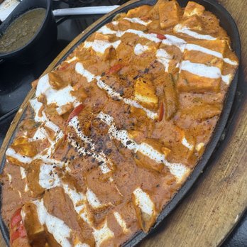 Mama Tigre - Mexican Near Me - Oakton, Virginia