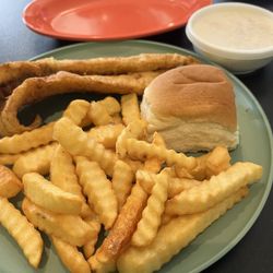 Big Eyed Fish Express - Lunch plate